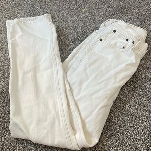 Abercrombie and fitch 90s straight low rise jeans in cream Sz 24/00 short